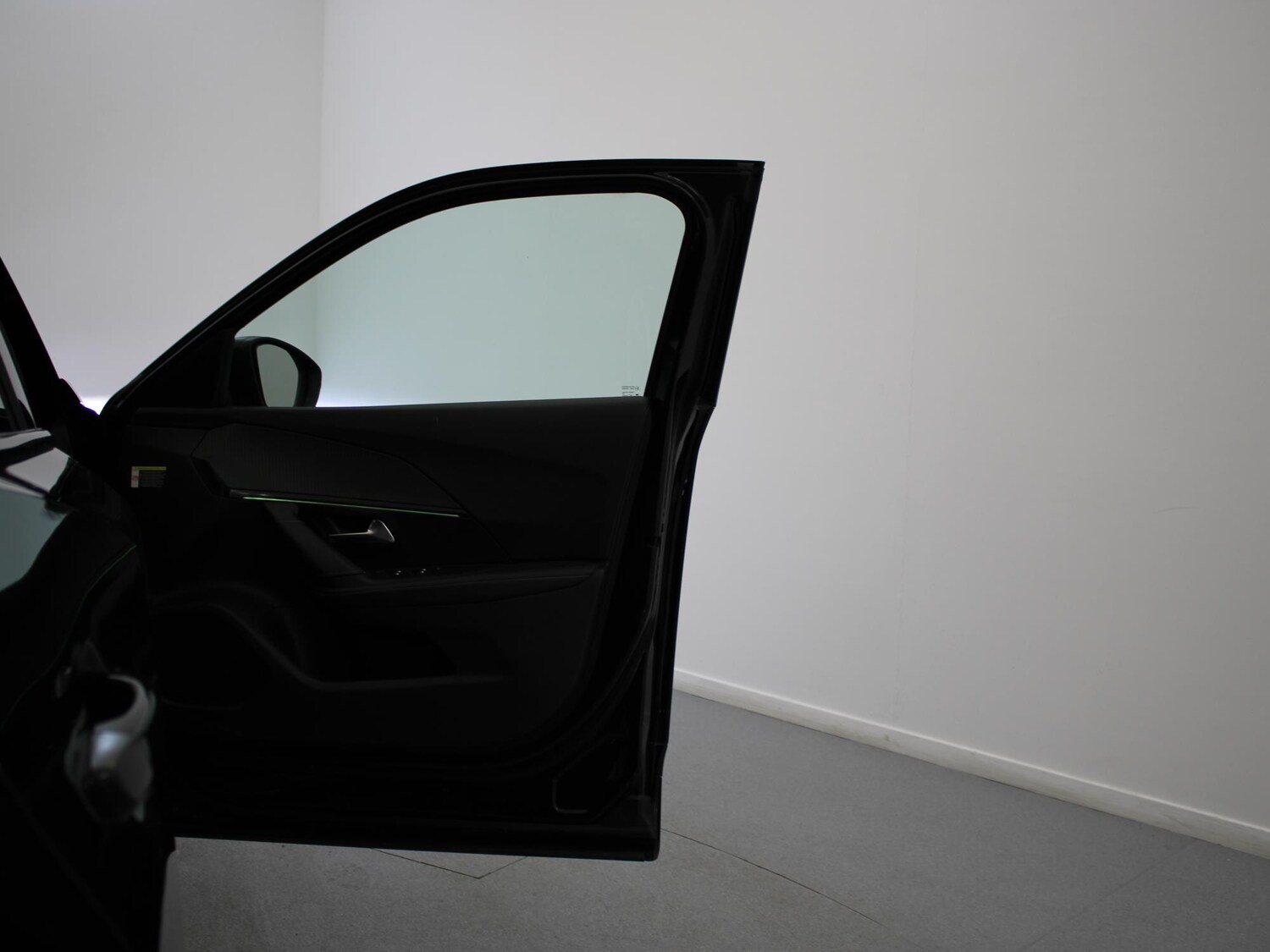 Used Peugeot 2008 2024 for sale - 76016390: Photo 31