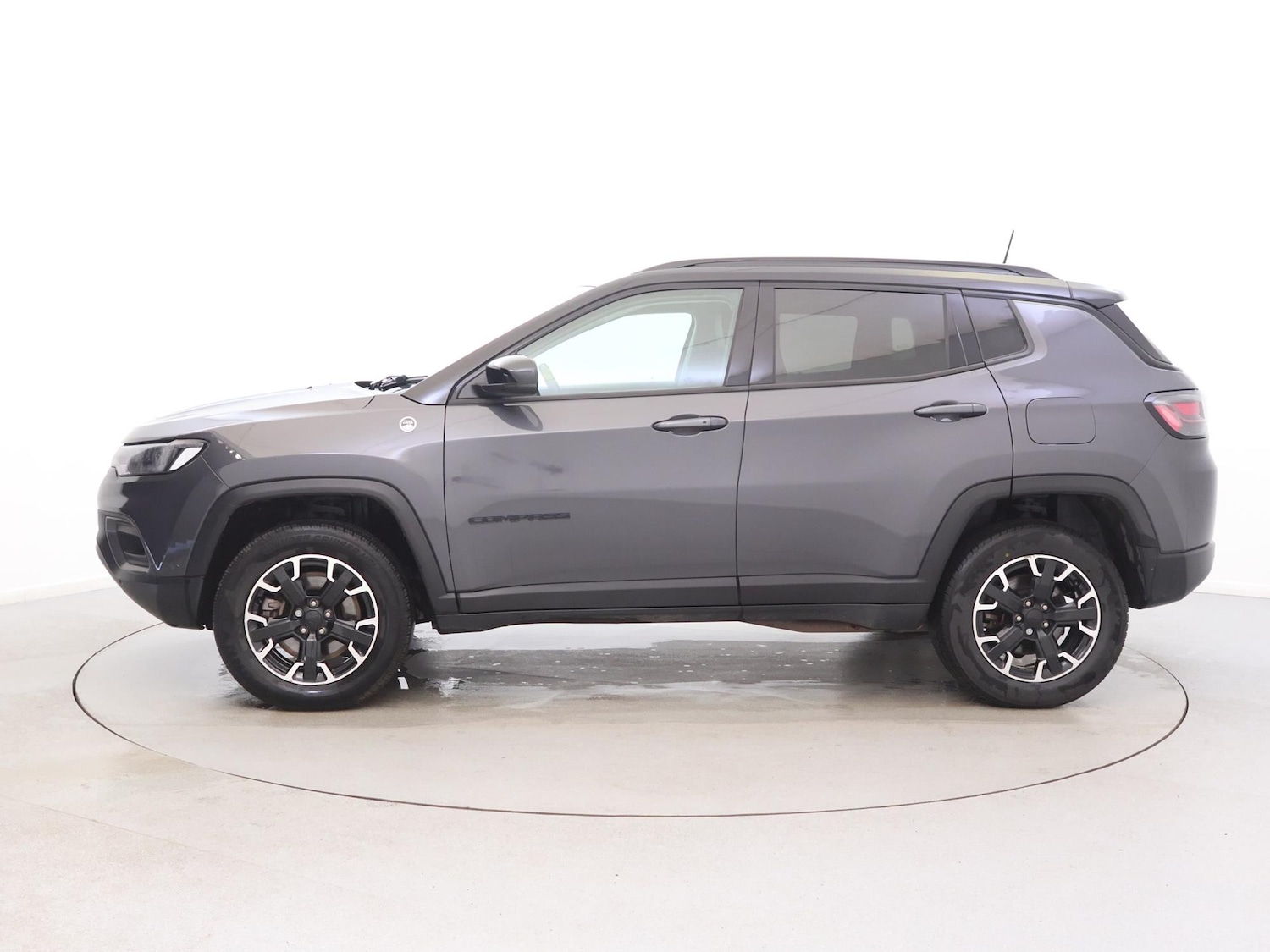 Used Jeep Compass 2023 for sale - 77758307: Photo 4