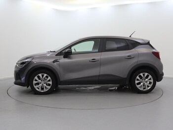 Used Renault Captur 2022 for sale - 75592600: Photo