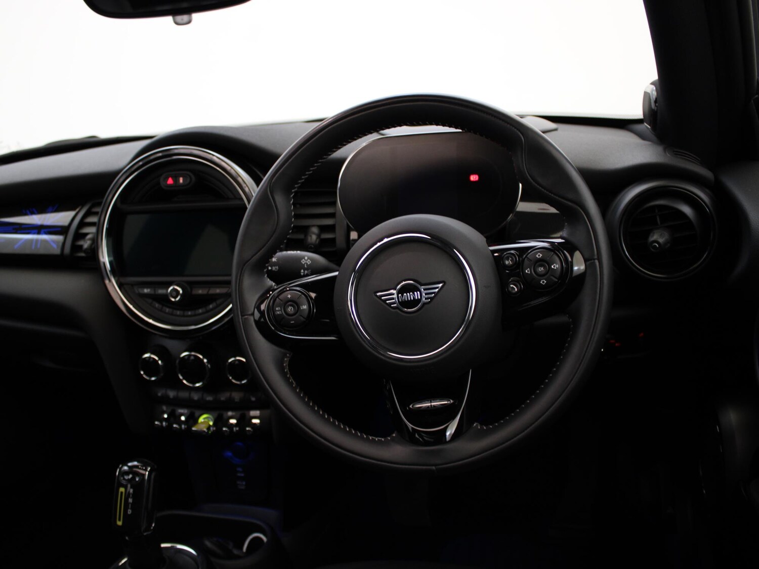 Used MINI Hatch 2020 for sale - 76157980: Photo 23