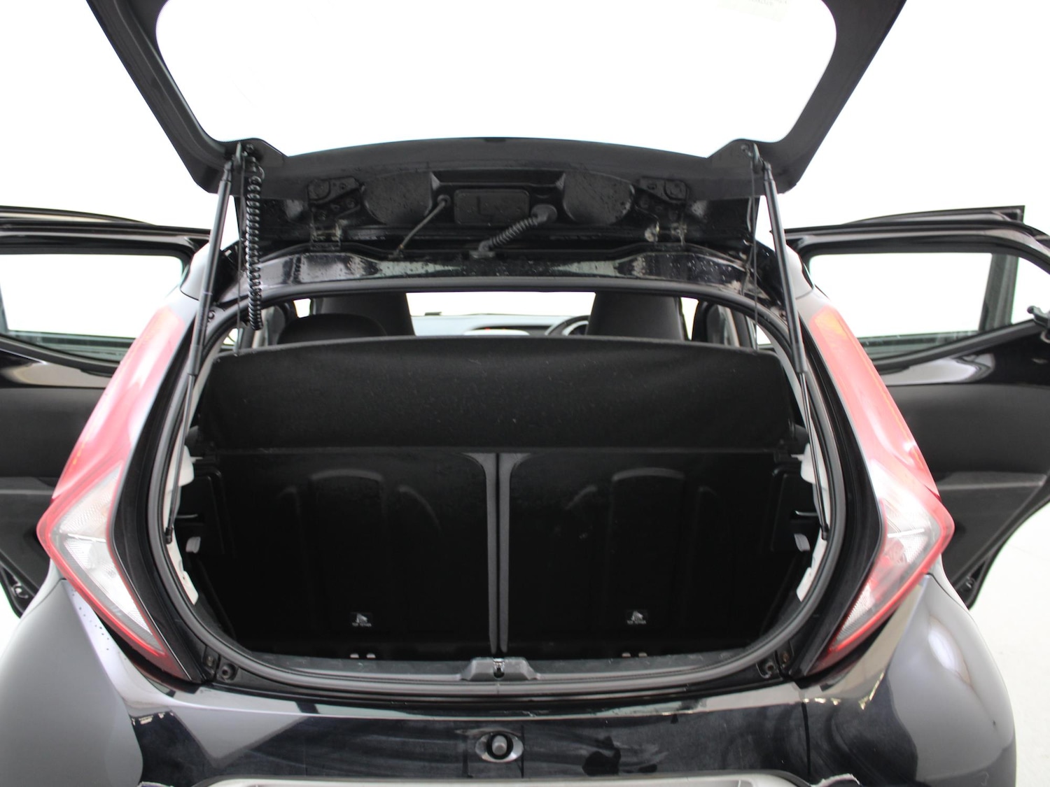 Used Toyota AYGO 2021 for sale - 77348489: Photo 31