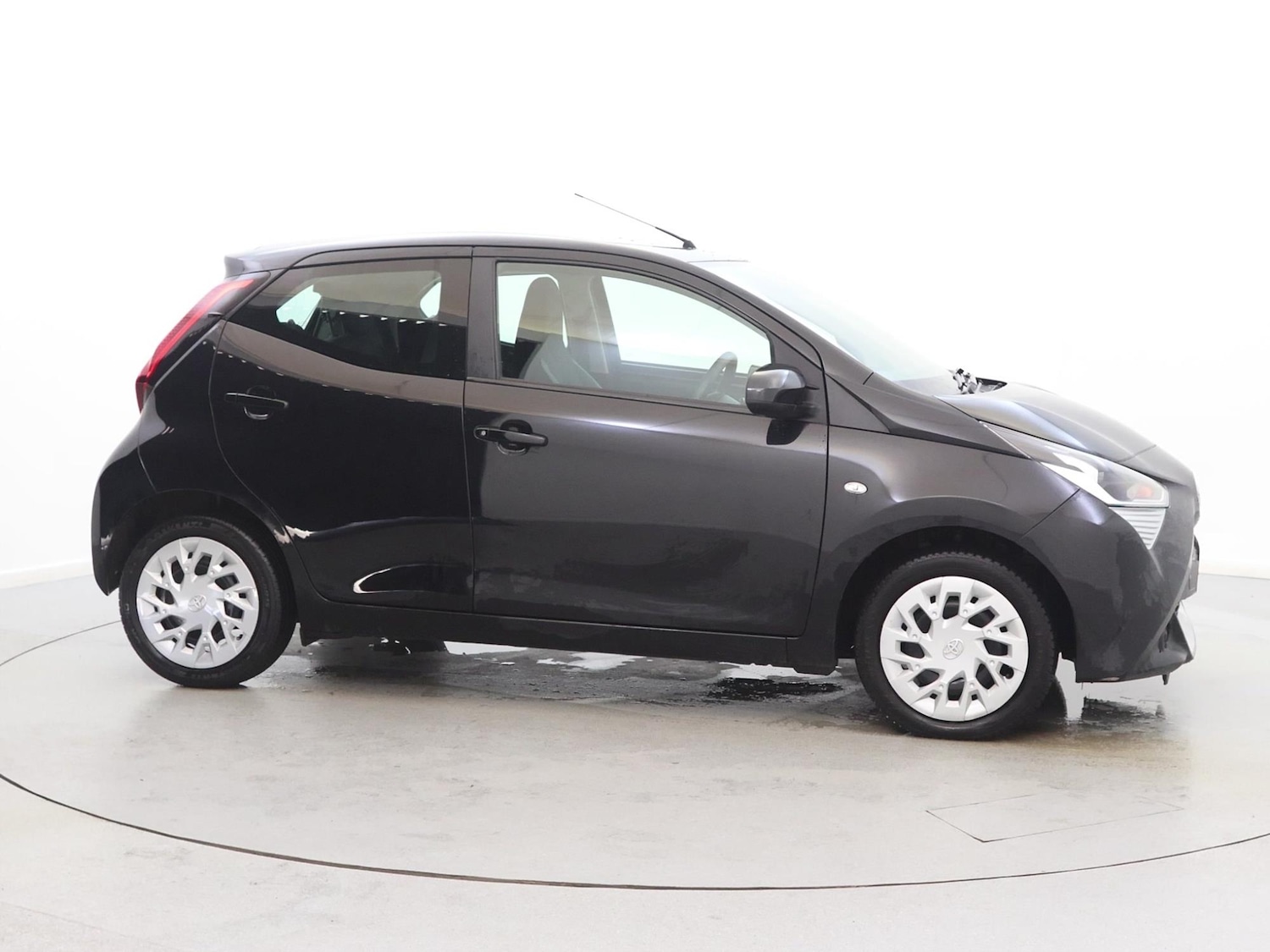 Used Toyota AYGO 2021 for sale - 77348489: Photo 8