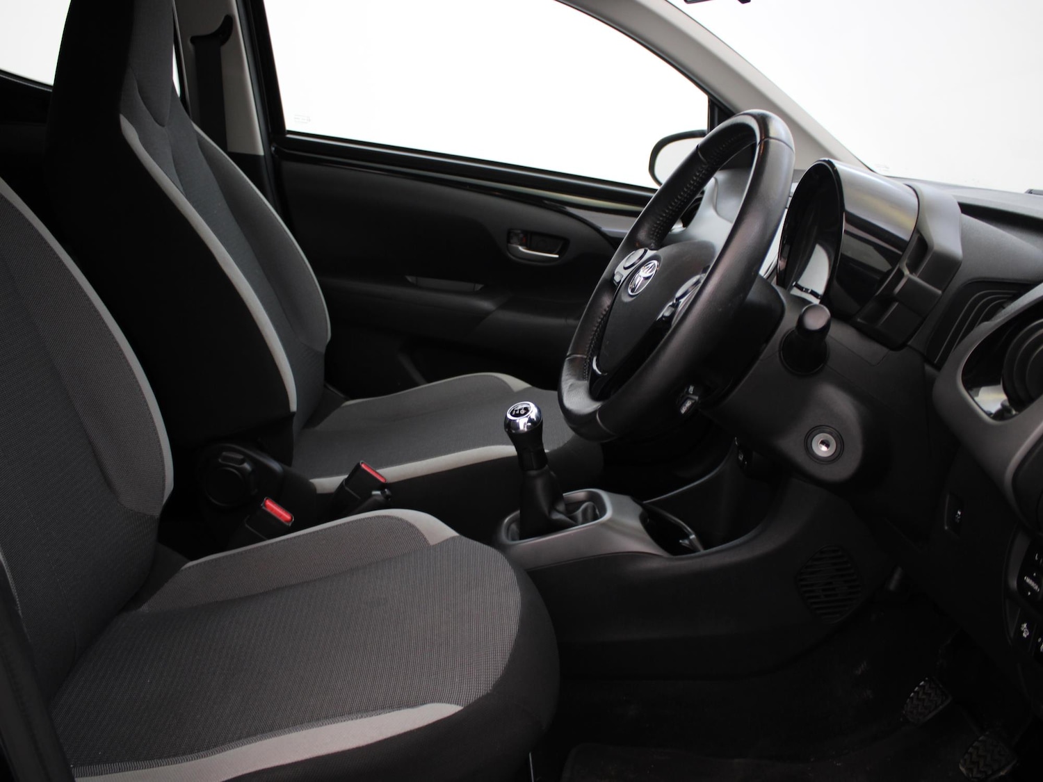 Used Toyota AYGO 2021 for sale - 77348489: Photo 9