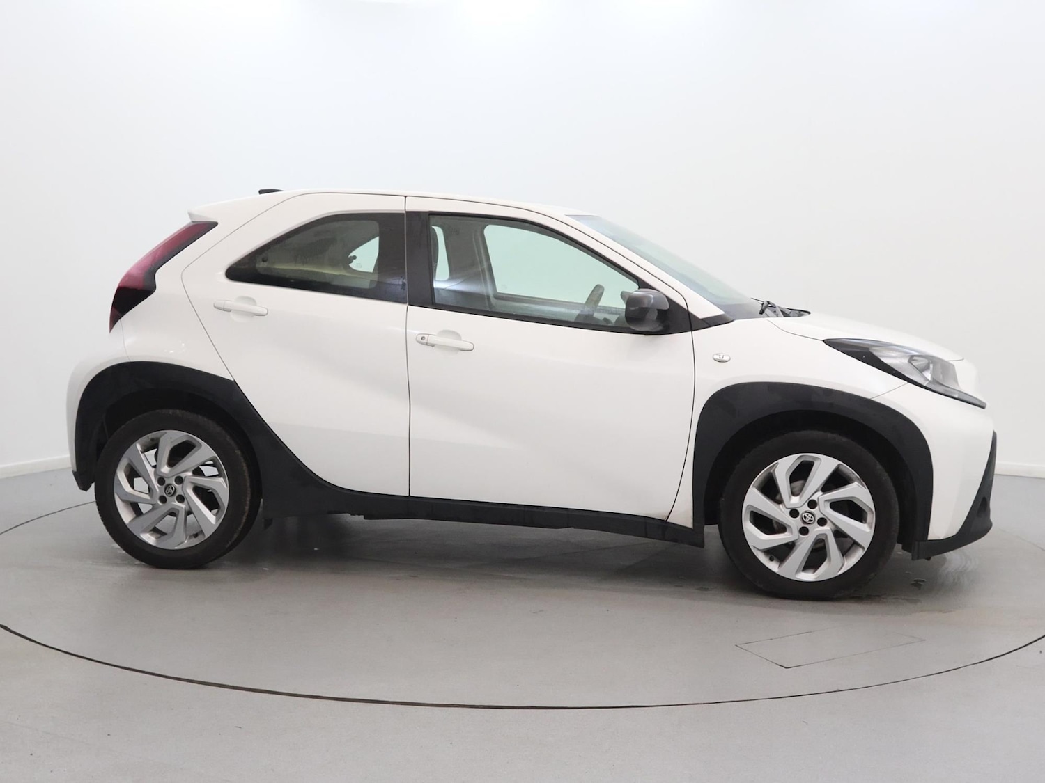 Used Toyota Aygo X 2022 for sale - 77044372: Photo 8