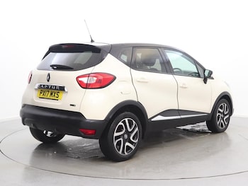 Used Renault Captur 2017 for sale - 77294493: Photo