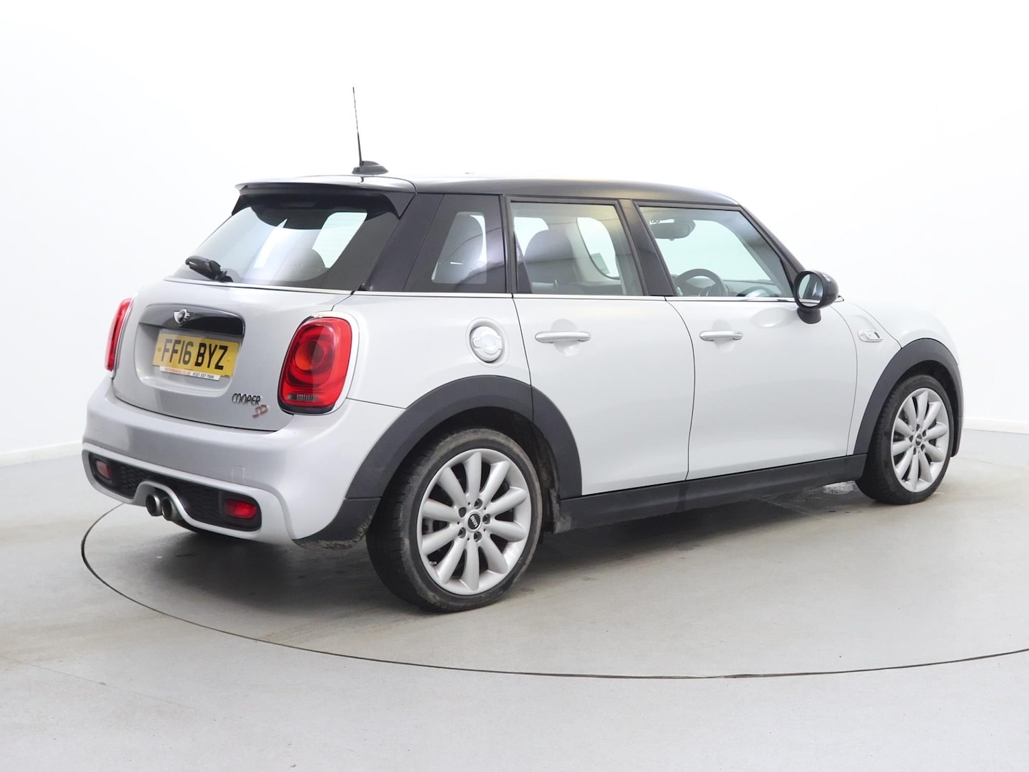 Used MINI Hatch 2016 for sale - 76587967: Photo 5