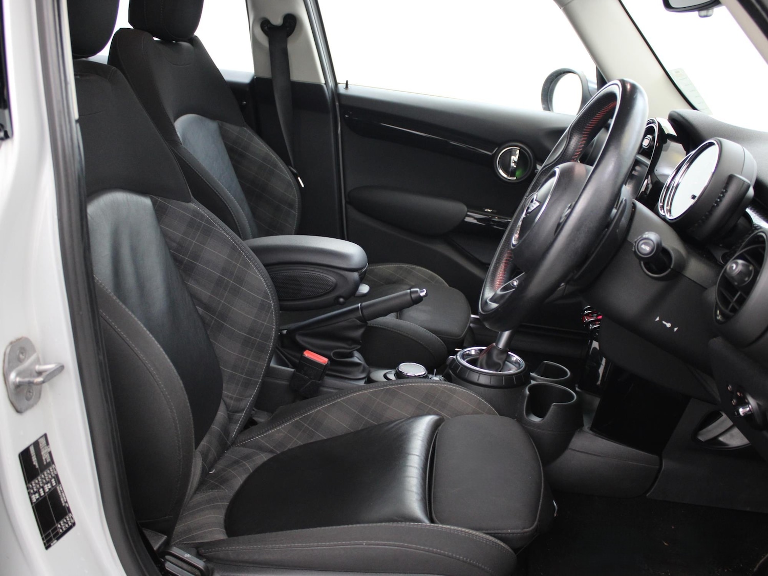 Used MINI Hatch 2016 for sale - 76587967: Photo 9