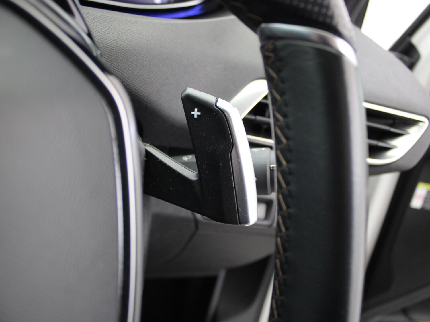 Used Peugeot 5008 2023 for sale - 77240065: Photo 31