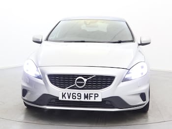 Used Volvo V40 2019 for sale - 78761531: Photo