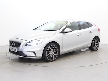 Used Volvo V40 2019 for sale - 78761531: Photo