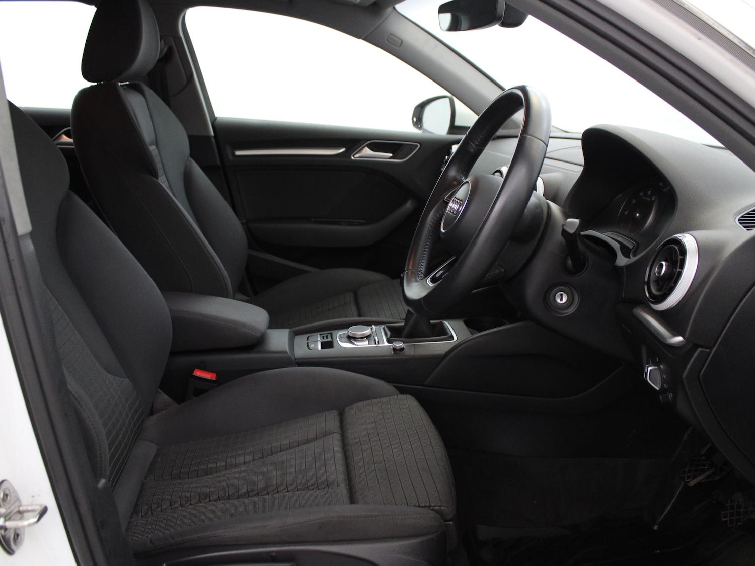 Used Audi A3 2017 for sale - 77044362: Photo 8