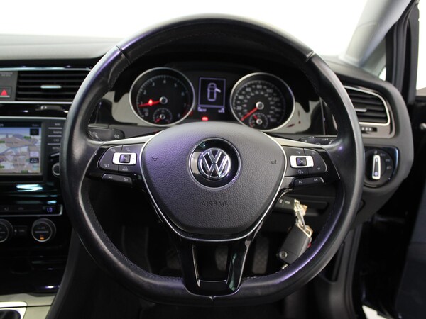 Used Volkswagen Golf 2016 for sale - 76077429: Photo 28
