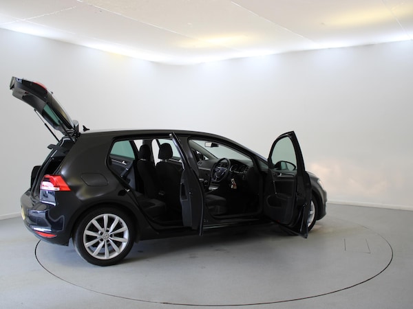 Used Volkswagen Golf 2016 for sale - 76077429: Photo 38