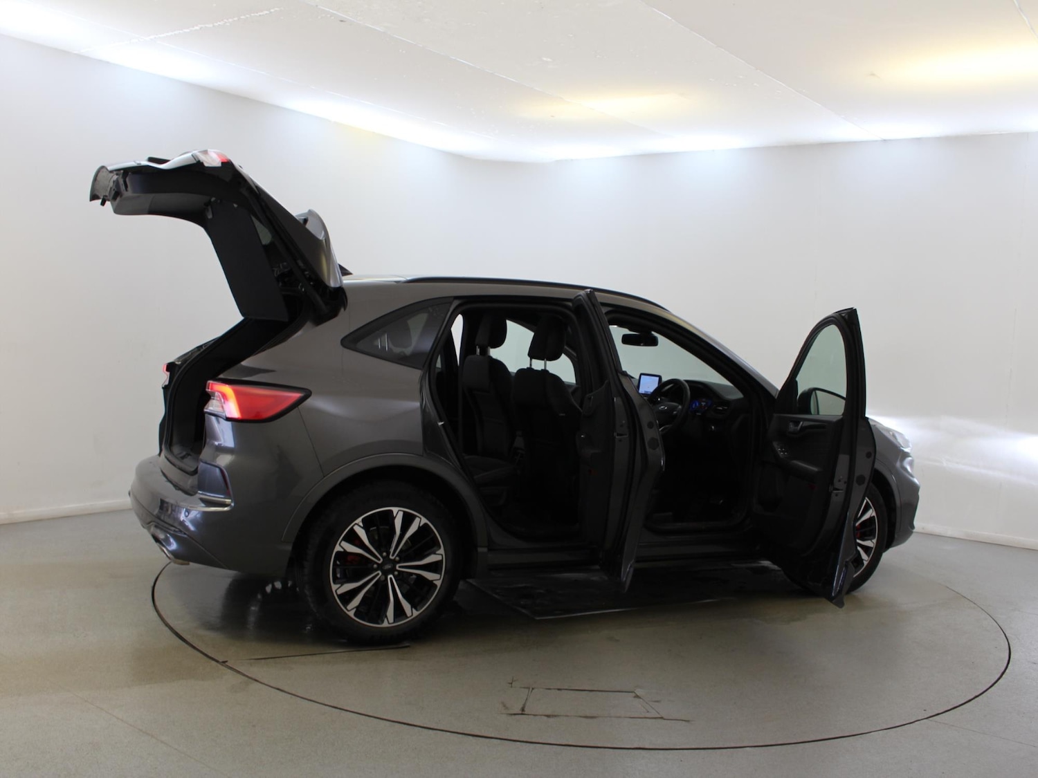 Used Ford Kuga 2022 for sale - 77240079: Photo 31