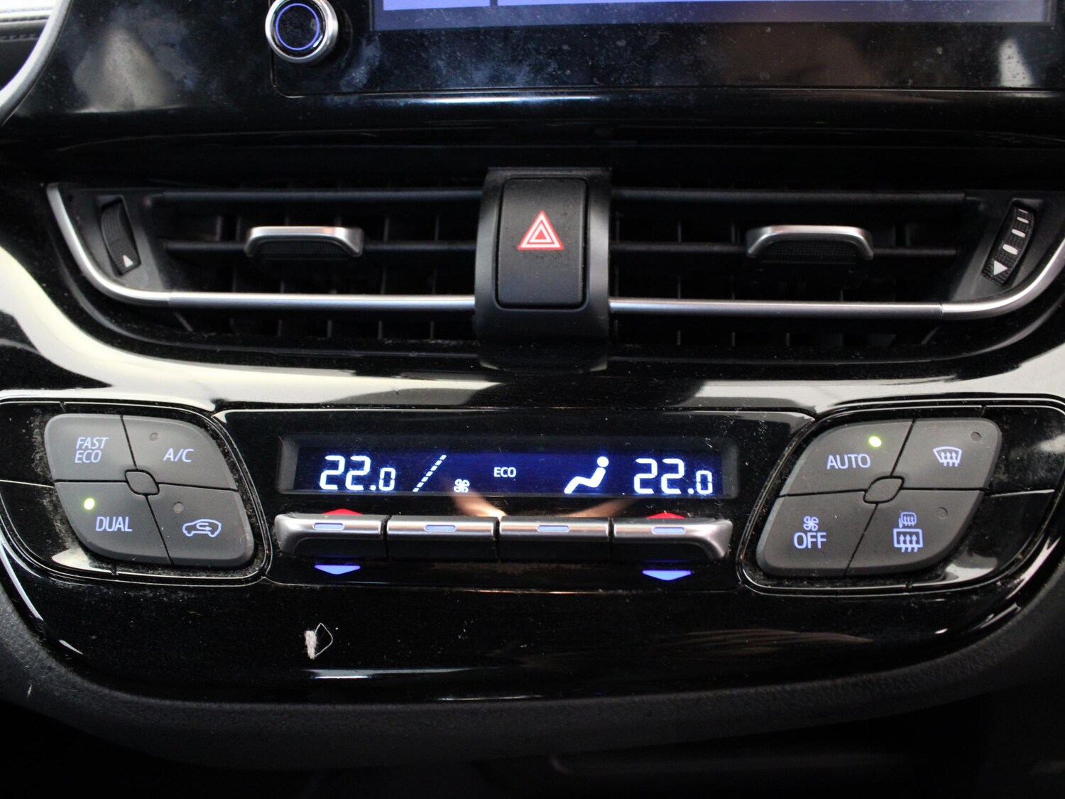 Used Toyota C-HR 2022 for sale - 77348308: Photo 15