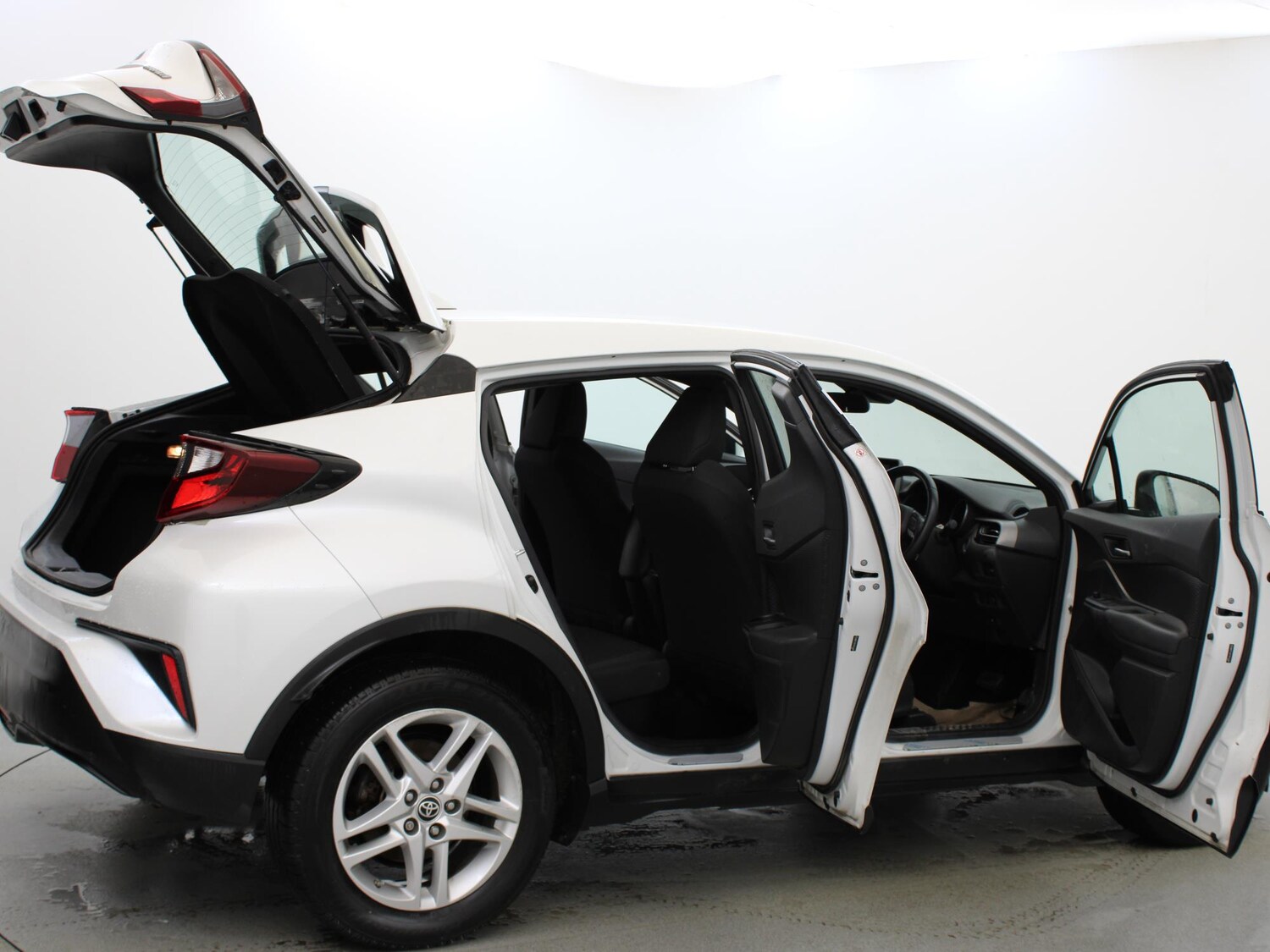 Used Toyota C-HR 2022 for sale - 77348308: Photo 20
