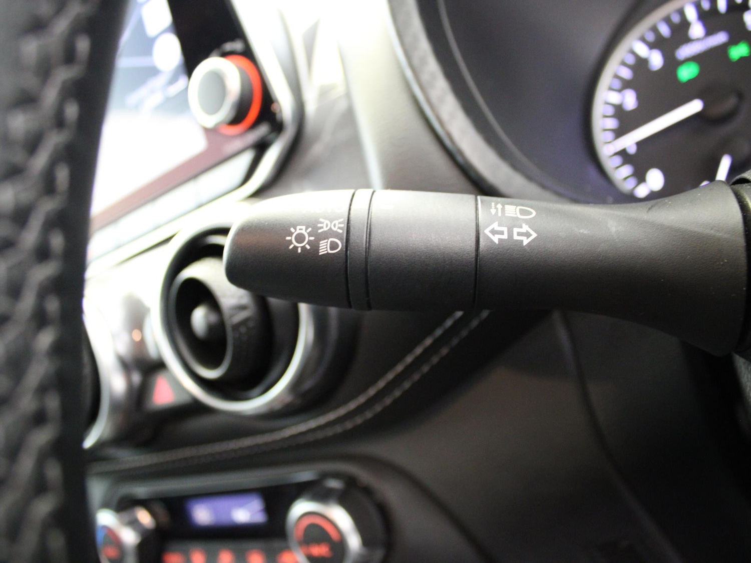 Used Nissan Juke 2023 for sale - 76157907: Photo 28