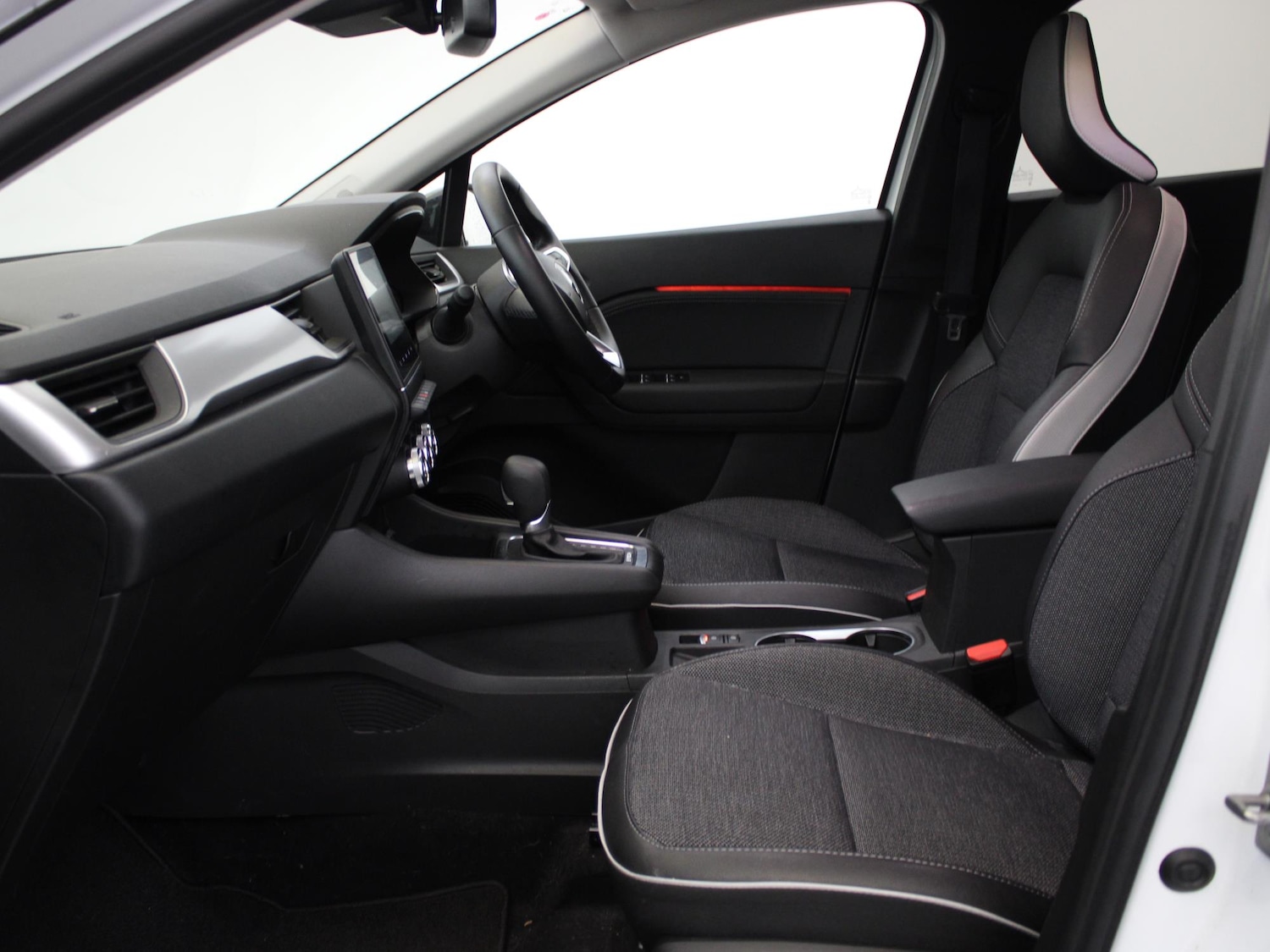 Used Renault Captur 2023 for sale - 76311175: Photo 10