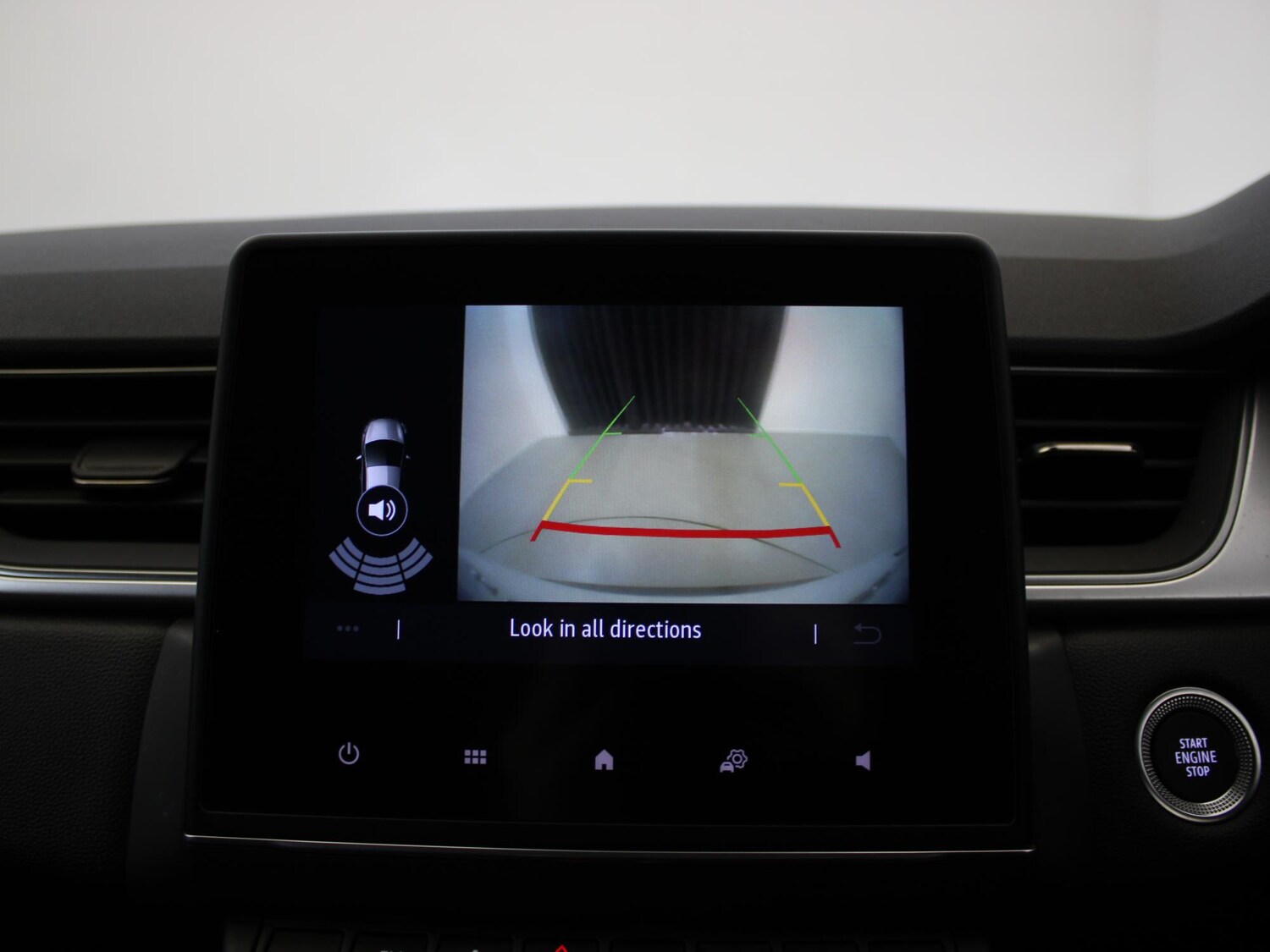 Used Renault Captur 2023 for sale - 76311175: Photo 17