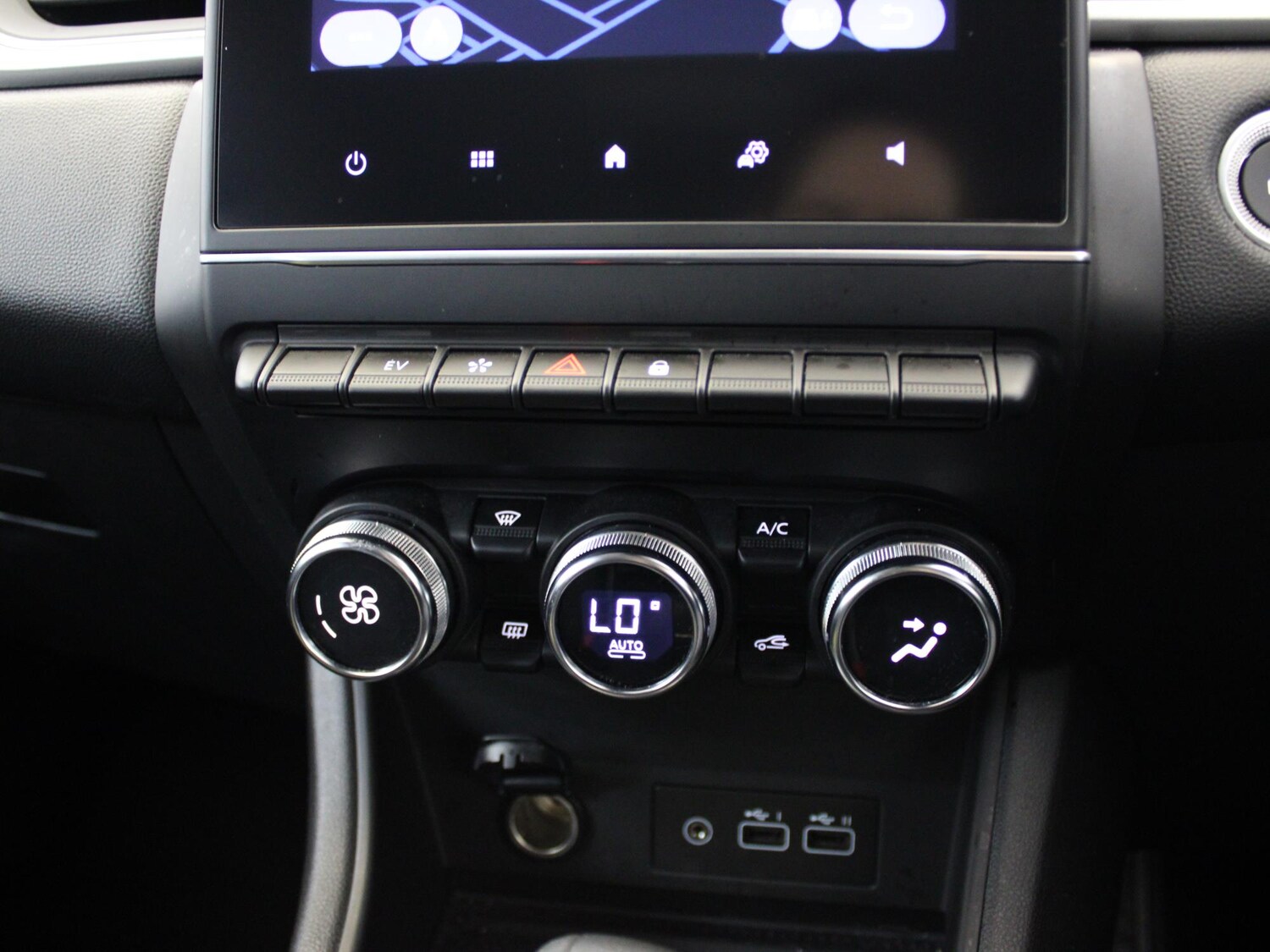 Used Renault Captur 2023 for sale - 76311175: Photo 28