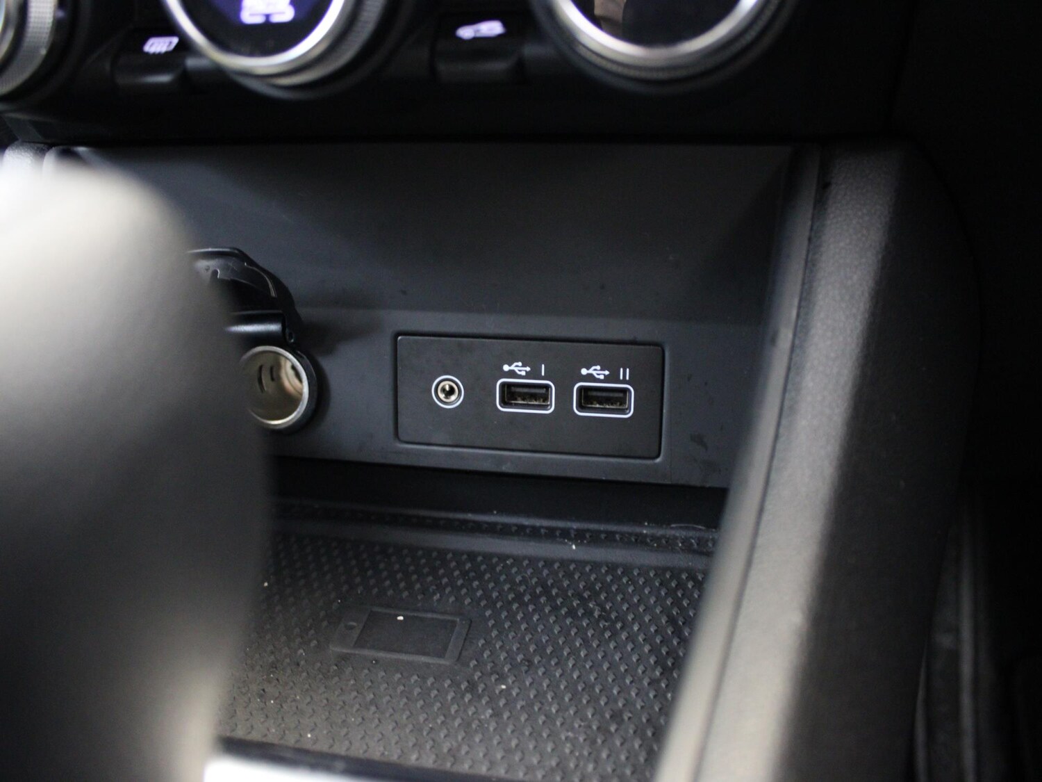 Used Renault Captur 2023 for sale - 76311175: Photo 29