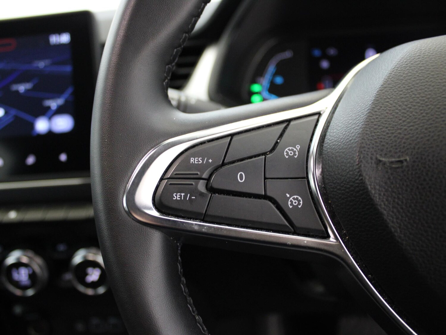 Used Renault Captur 2023 for sale - 76311175: Photo 31