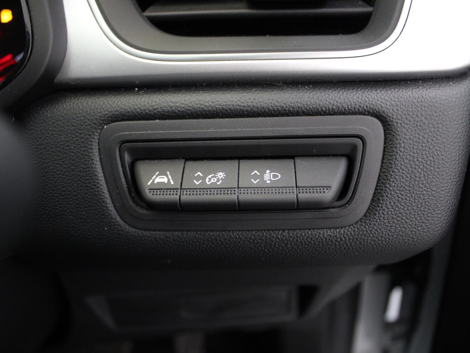 Used Renault Captur 2023 for sale - 76311175: Photo 34