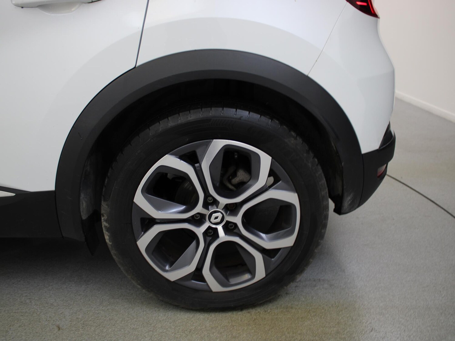 Used Renault Captur 2023 for sale - 76311175: Photo 42