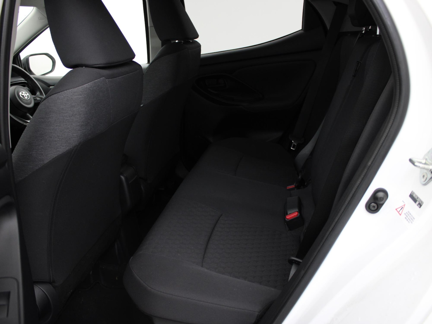 Used Toyota Yaris 2022 for sale - 76692369: Photo 11