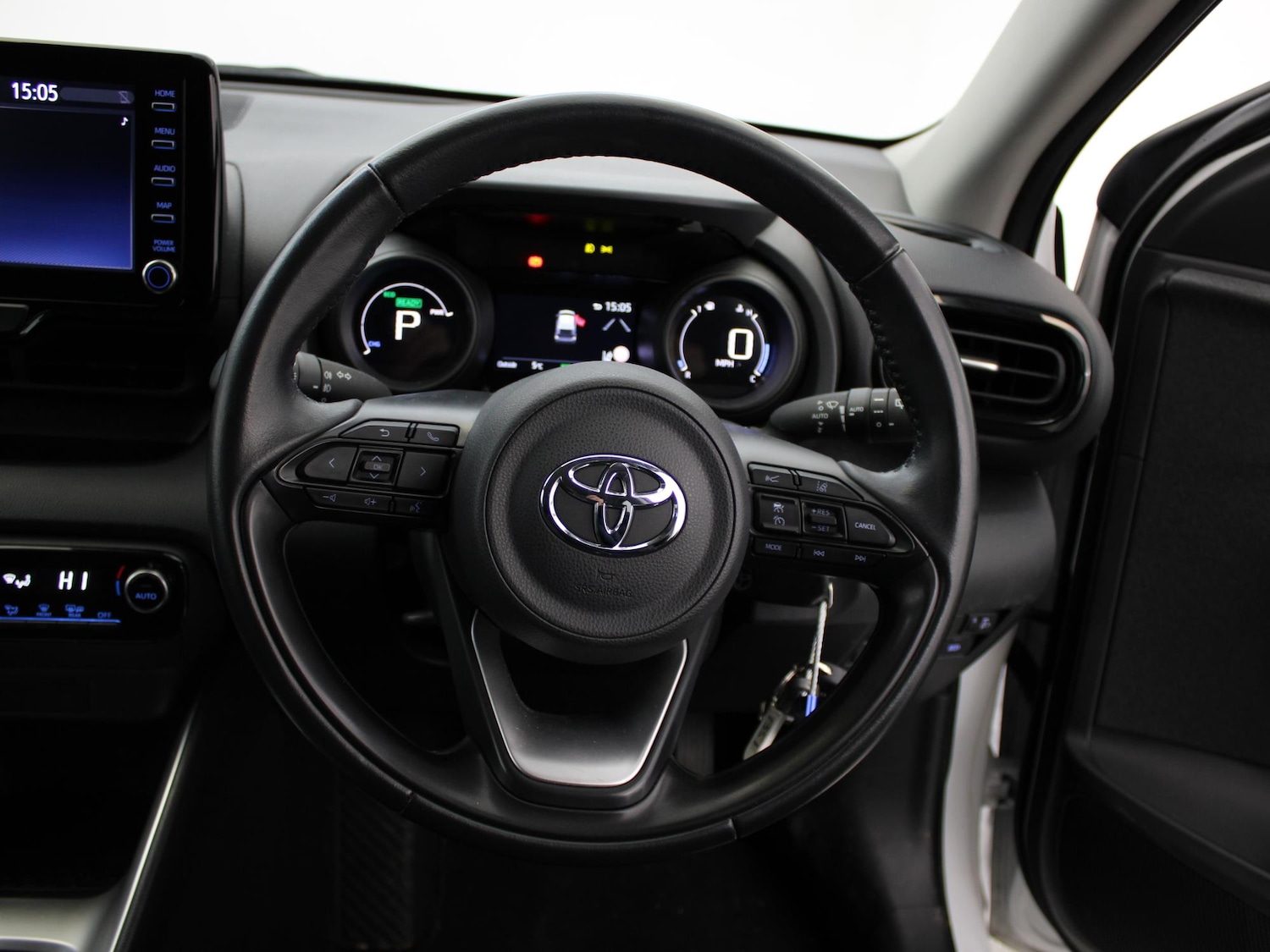 Used Toyota Yaris 2022 for sale - 76692369: Photo 26