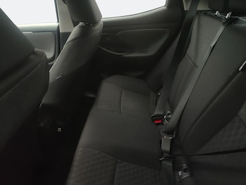 Used Toyota Yaris 2022 for sale - 76692369: Photo