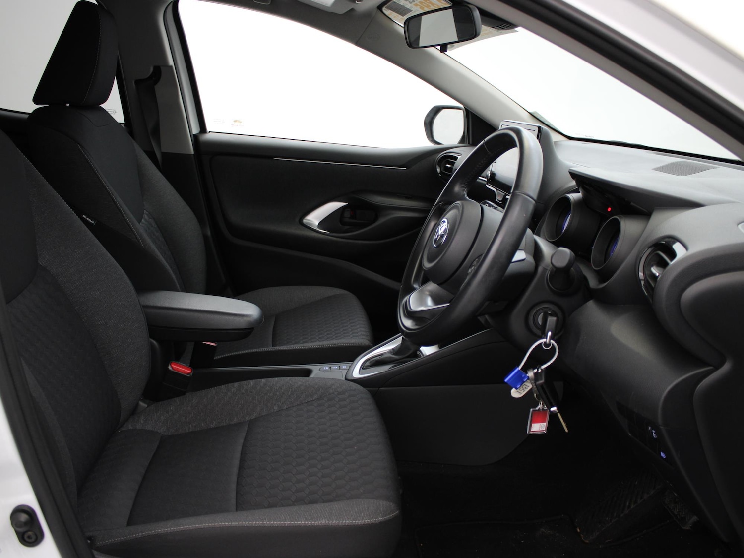 Used Toyota Yaris 2022 for sale - 76692369: Photo 9