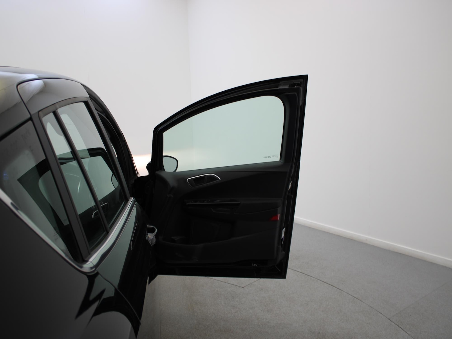 Used Ford B-MAX 2017 for sale - 77361845: Photo 31