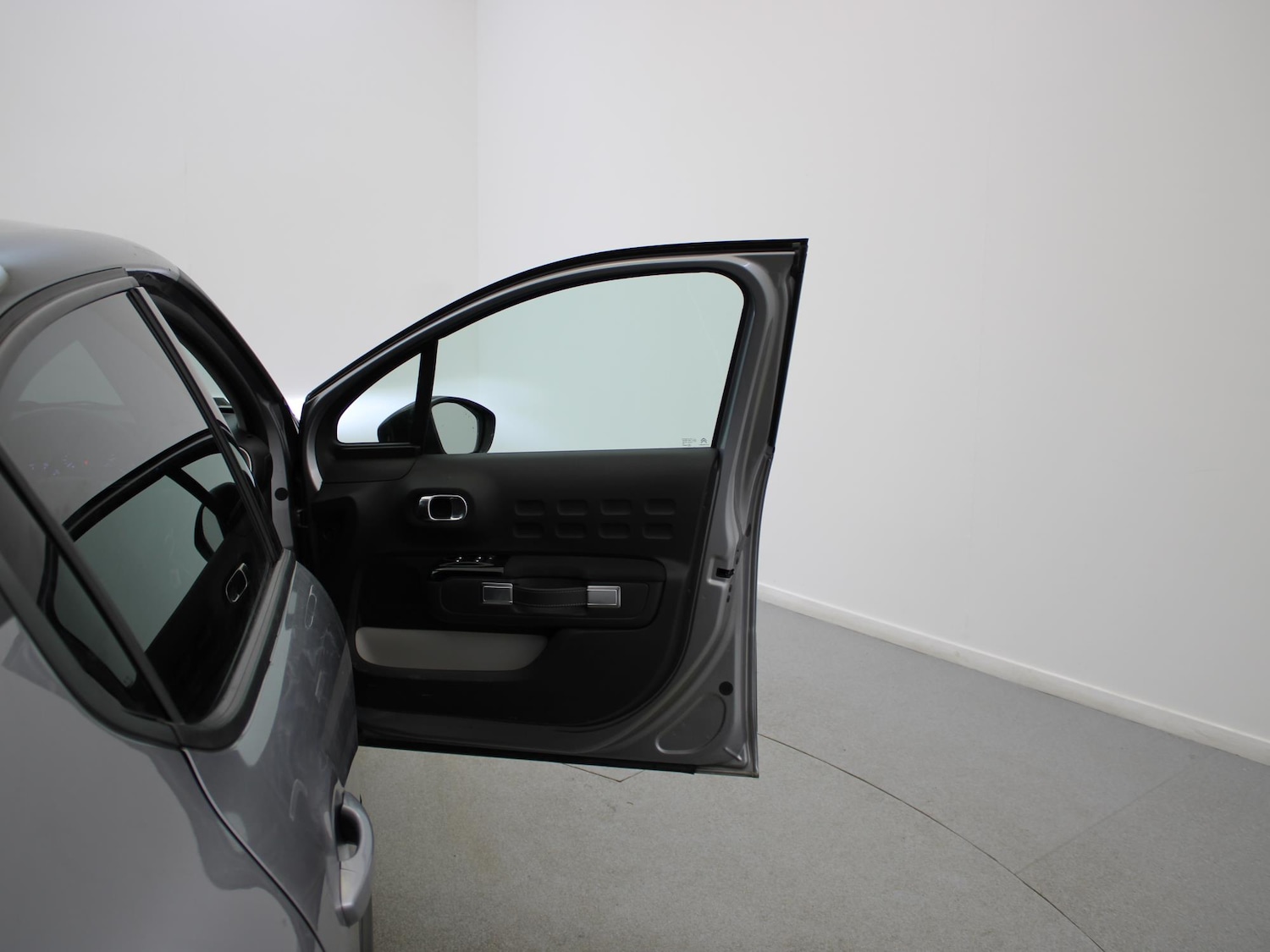 Used Citroen C3 2023 for sale - 77687068: Photo 31