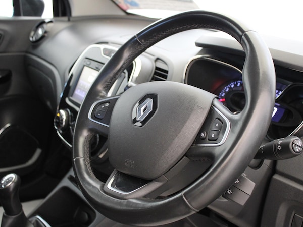 Used Renault Captur 2017 for sale - 76316249: Photo 13