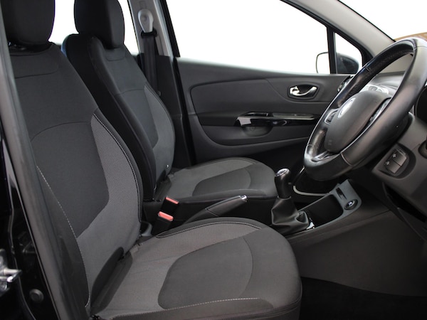 Used Renault Captur 2017 for sale - 76316249: Photo 9