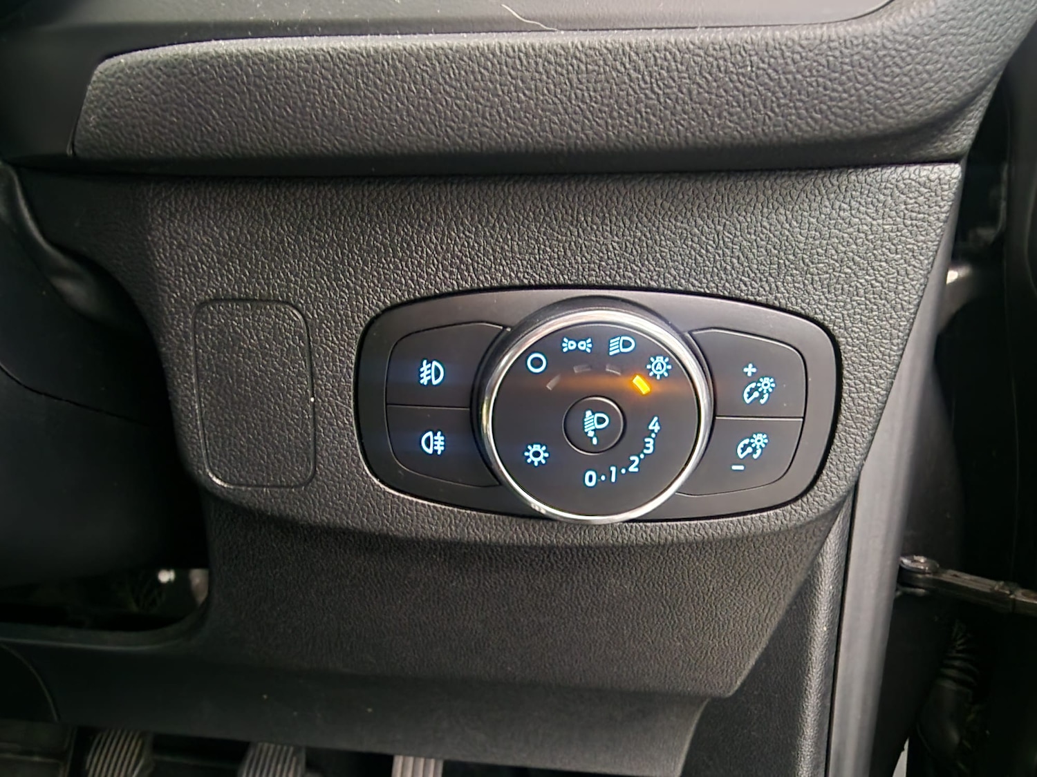 Used Ford Focus 2023 for sale - 76077278: Photo 30
