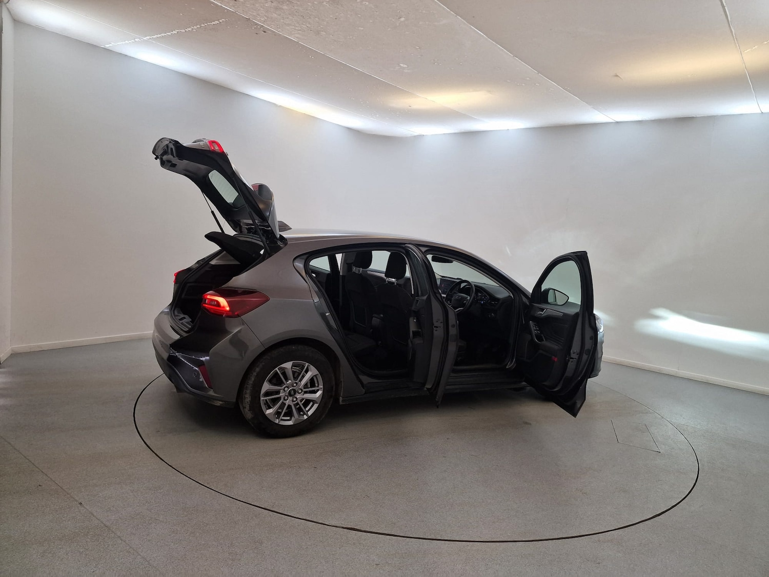 Used Ford Focus 2023 for sale - 76077278: Photo 34