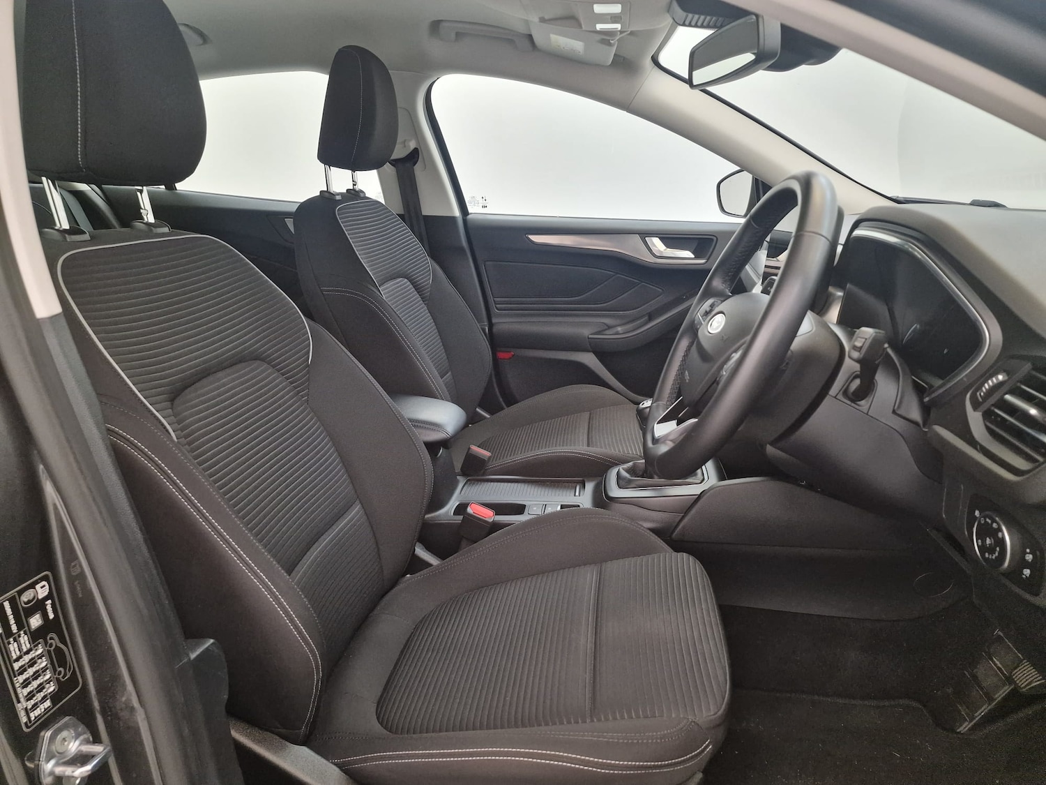 Used Ford Focus 2023 for sale - 76077278: Photo 9