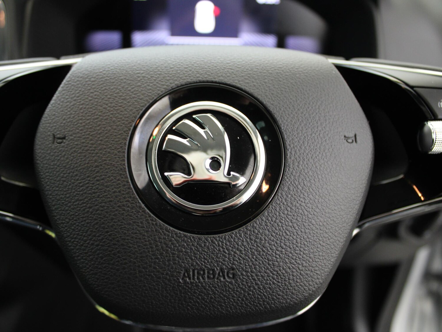 Used Skoda Karoq 2023 for sale - 77415136: Photo 31