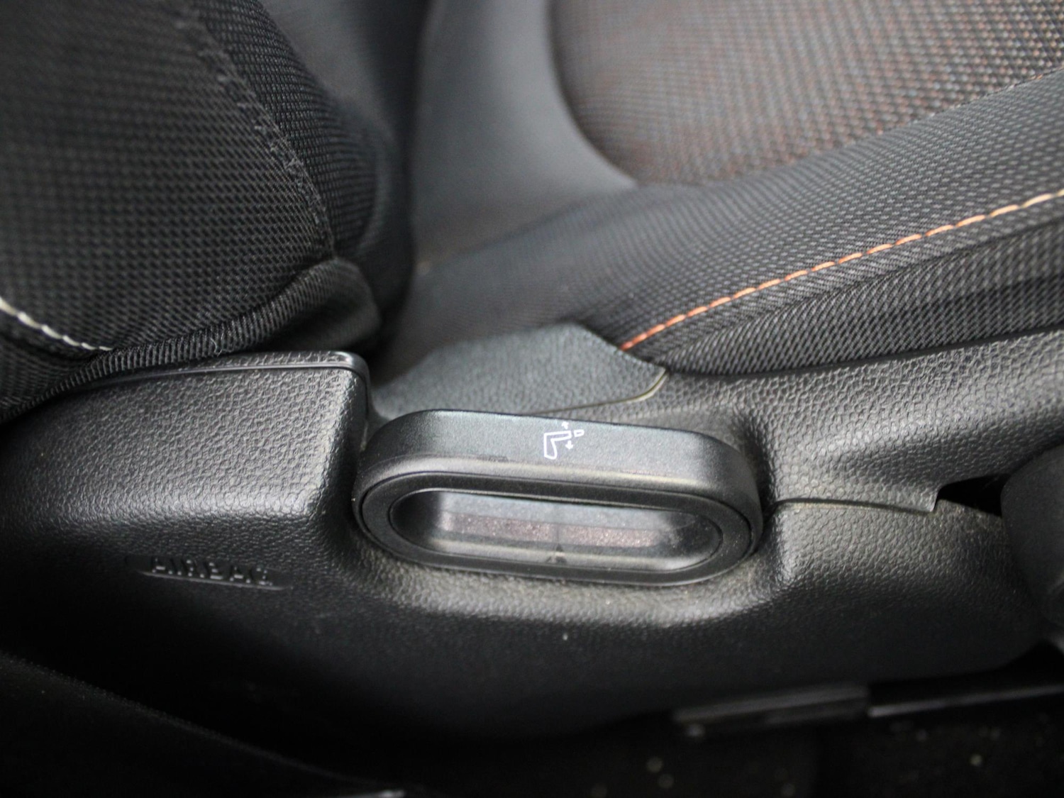 Used MINI Convertible 2017 for sale - 76311127: Photo 11