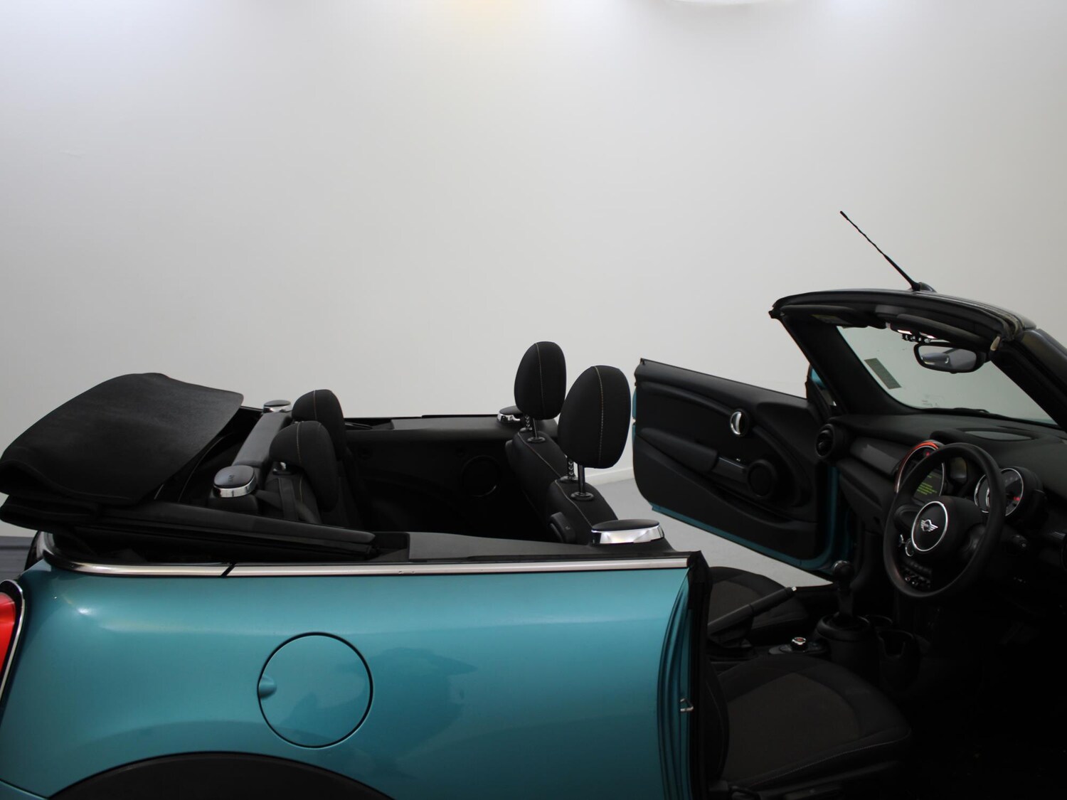 Used MINI Convertible 2017 for sale - 76311127: Photo 36