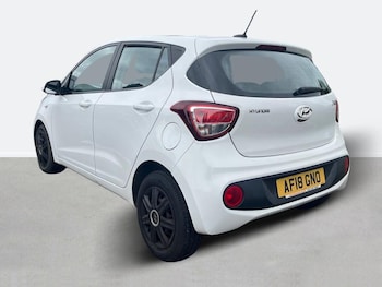 Used Hyundai i10 2018 for sale - 76016376: Photo 3