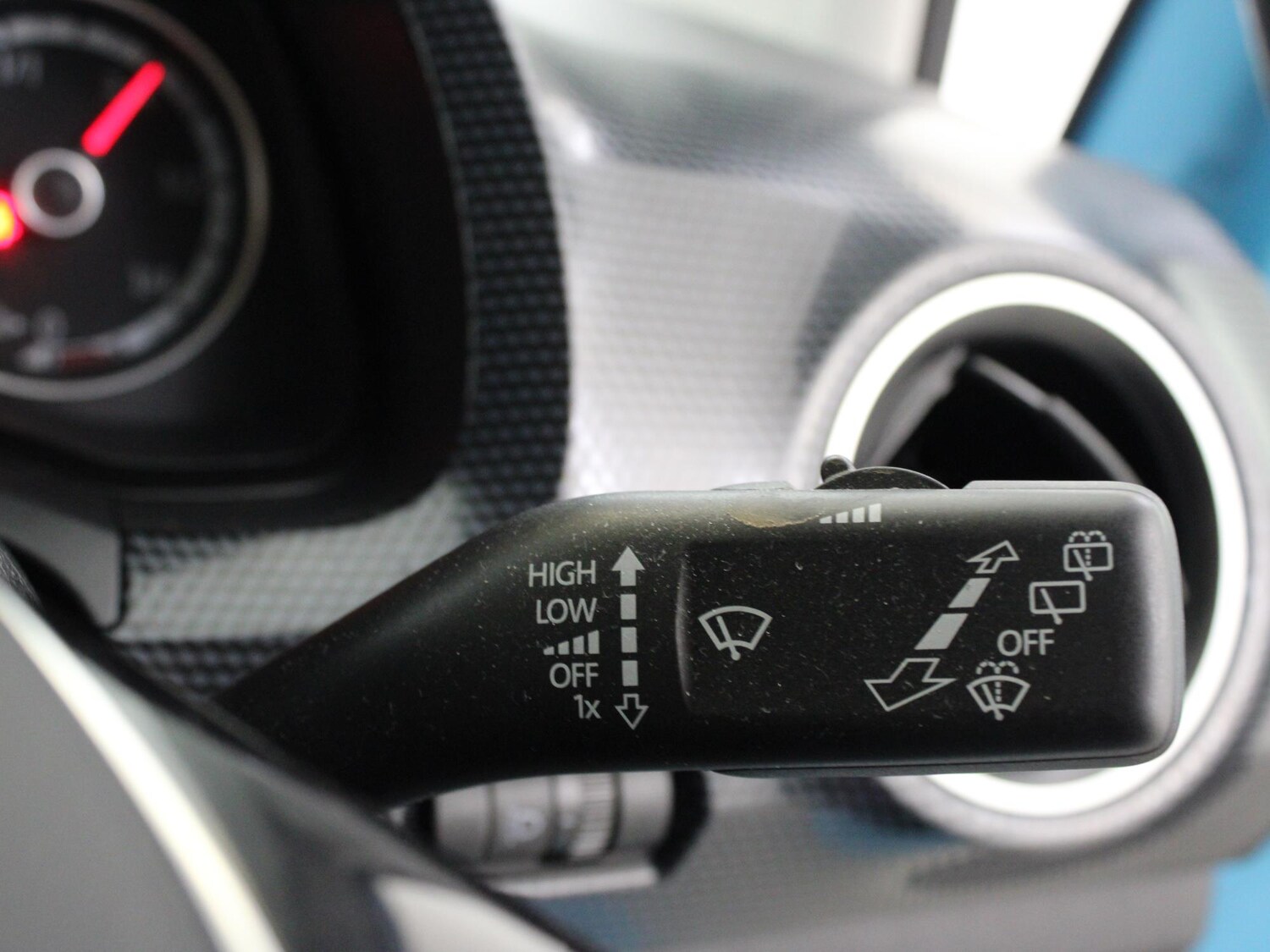 Used Volkswagen up! 2022 for sale - 76805384: Photo 16