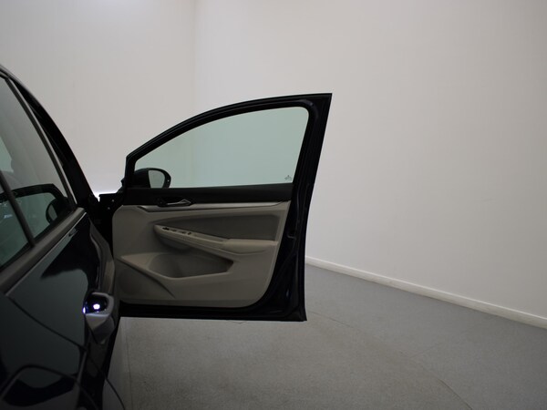 Used Volkswagen Golf 2022 for sale - 75611569: Photo 36