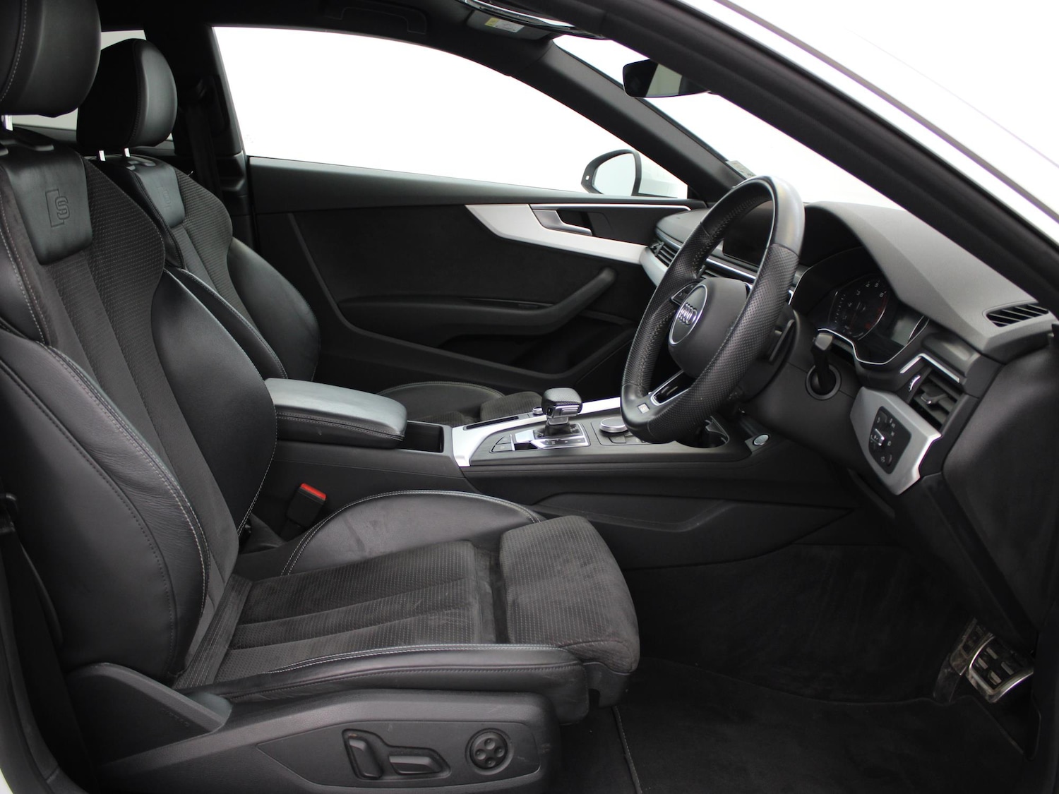 Used Audi A5 2019 for sale - 77240078: Photo 9