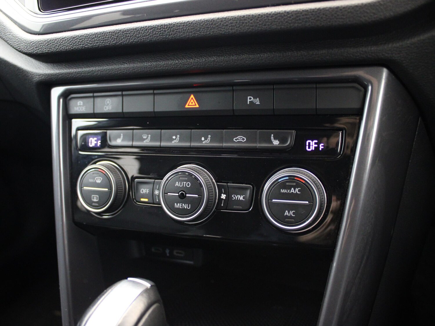 Used Volkswagen T-Roc 2021 for sale - 77294720: Photo 26