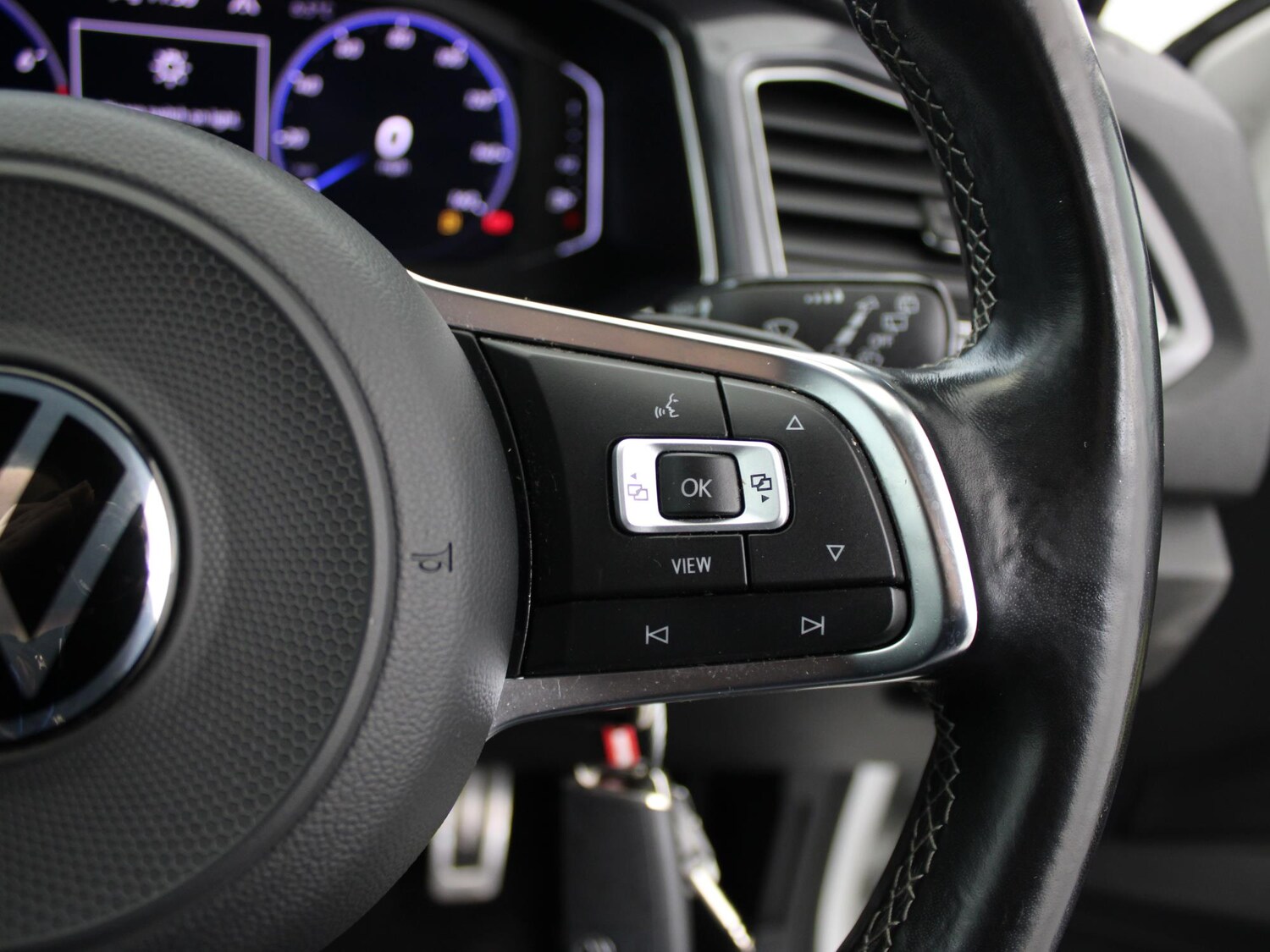 Used Volkswagen T-Roc 2021 for sale - 77294720: Photo 32