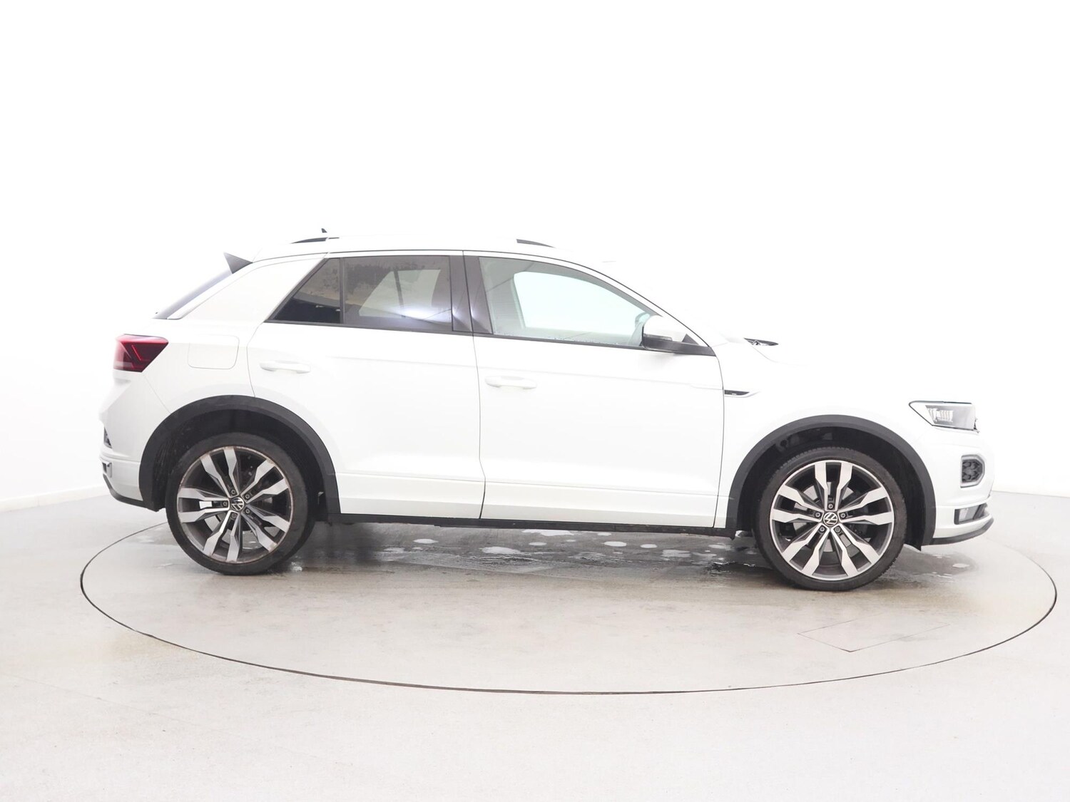 Used Volkswagen T-Roc 2021 for sale - 77294720: Photo 8