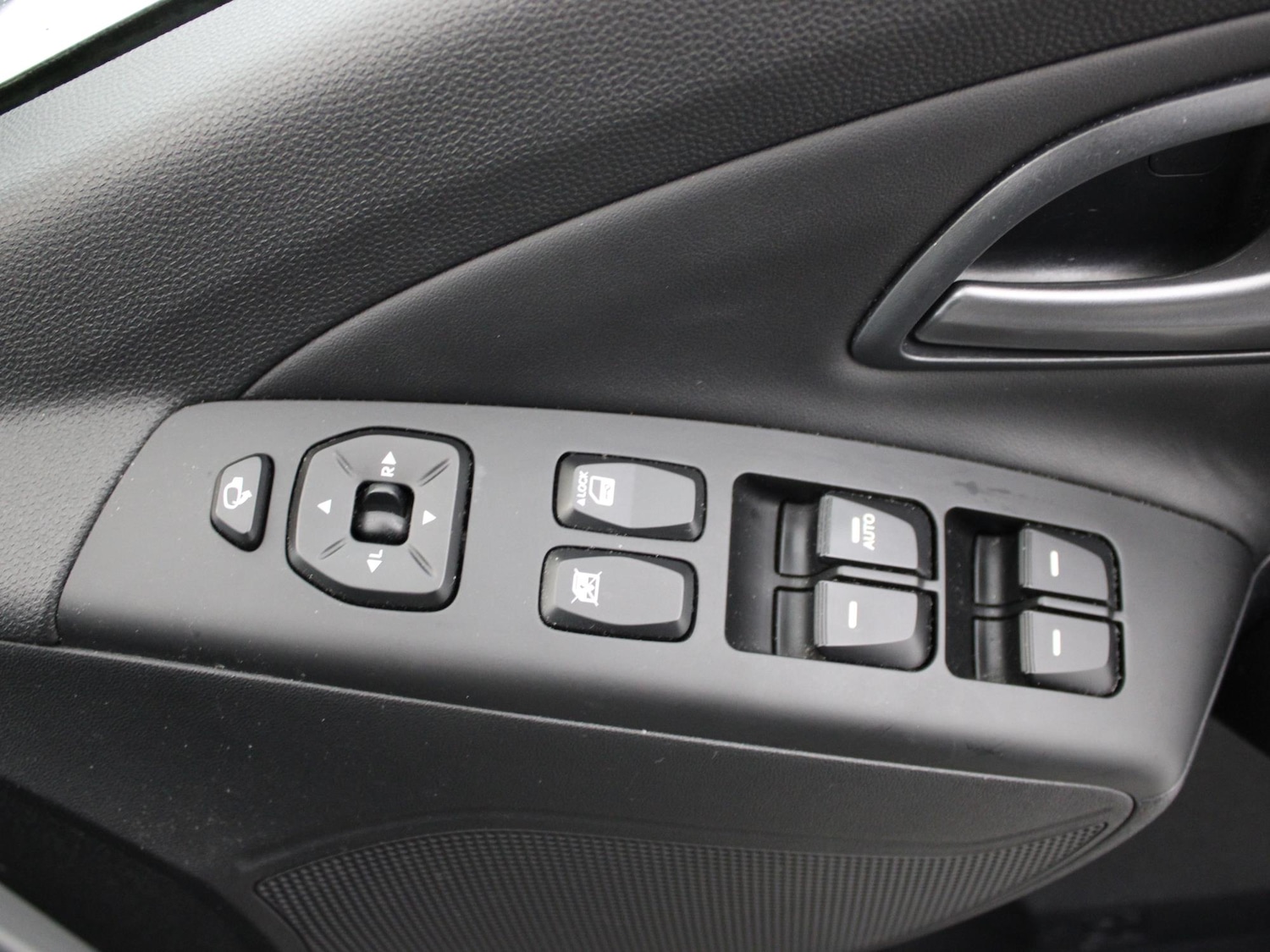 Used Hyundai Ix35 2015 for sale - 77687038: Photo 34